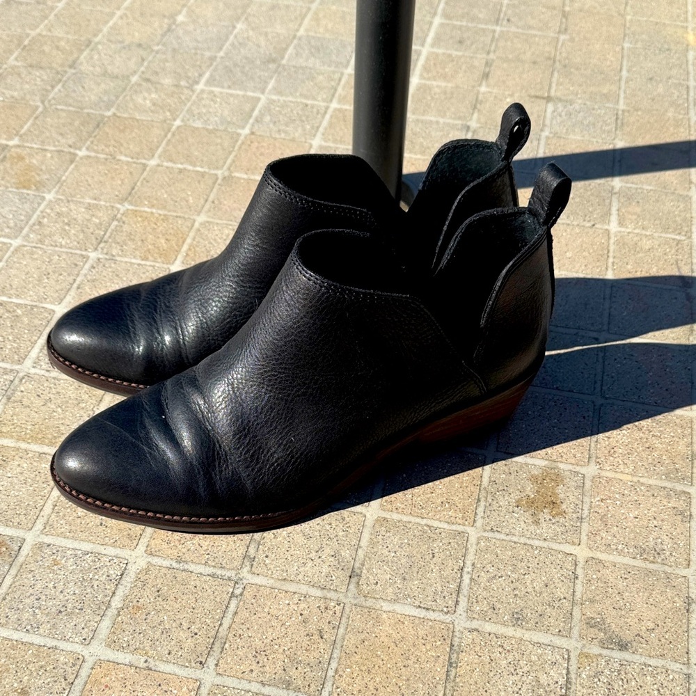 LUCKY 🍀 BRAND black booties // 7.5